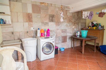 Casa à venda com 150m², 3 quartos e 4 vagas Casa à venda com 150m², 3 quartos e 4 vagasÁrea de Serviço