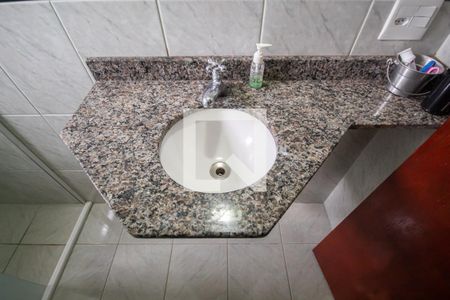 Casa à venda com 200m², 3 quartos e 6 vagas Casa à venda com 200m², 3 quartos e 6 vagasBanheiro da Suíte 2