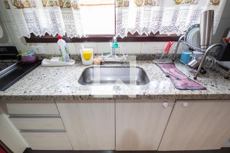 Casa à venda com 200m², 3 quartos e 6 vagas Casa à venda com 200m², 3 quartos e 6 vagasCozinha