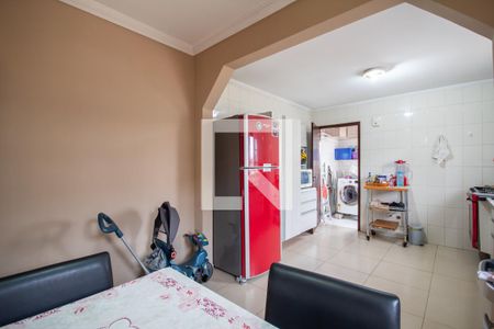 Casa à venda com 200m², 3 quartos e 6 vagas Casa à venda com 200m², 3 quartos e 6 vagasCopa