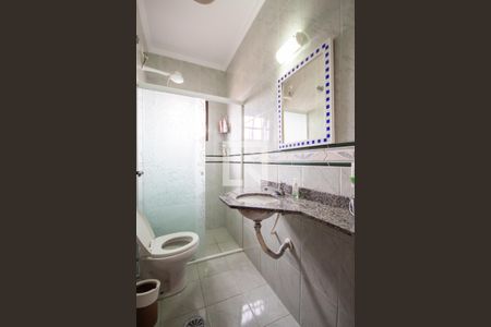 Casa à venda com 200m², 3 quartos e 6 vagas Casa à venda com 200m², 3 quartos e 6 vagasBanheiro da Suíte 2