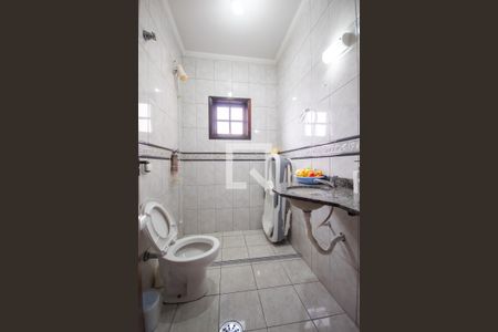 Casa à venda com 200m², 3 quartos e 6 vagas Casa à venda com 200m², 3 quartos e 6 vagasBanheiro 3