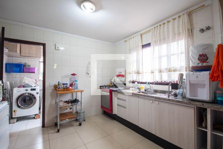 Casa à venda com 200m², 3 quartos e 6 vagas Casa à venda com 200m², 3 quartos e 6 vagasCozinha