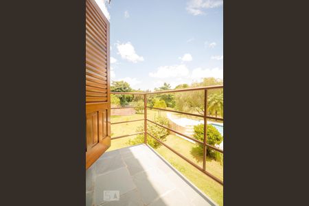 Casa de condomínio à venda com 900m², 3 quartos e 8 vagasSacada da Suíte 01