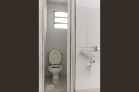 Banheiro de casa para alugar com 1 quarto, 18m² em Bosque da Saúde, São Paulo