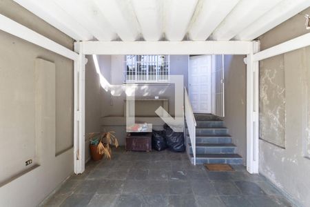 Casa à venda com 220m², 4 quartos e 1 vaga Casa à venda com 220m², 4 quartos e 1 vagaGaragem