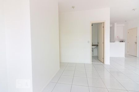 Sala de apartamento para alugar com 2 quartos, 65m² em Umuarama, Osasco