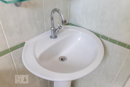 Apartamento à venda com 52m², 2 quartos e 1 vaga Apartamento à venda com 52m², 2 quartos e 1 vagaDetalhe do Banheiro