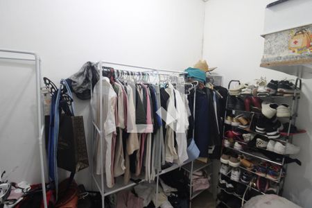 Casa à venda com 130m², 3 quartos e 4 vagasQuarto 3 - Closet