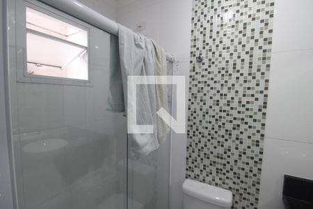 Casa à venda com 130m², 3 quartos e 4 vagasQuarto 2 - Banheiro