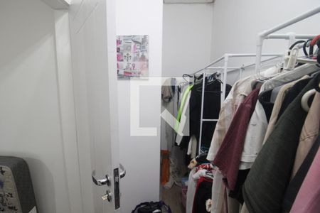 Casa à venda com 130m², 3 quartos e 4 vagasQuarto 3 - Closet