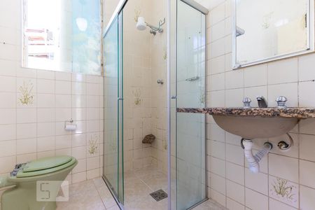 Casa à venda com 85m², 2 quartos e 2 vagasBanheiro social