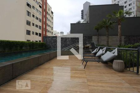 Studio à venda com 25m², 1 quarto e sem vaga Studio à venda com 25m², 1 quarto e sem vagaÁrea comum - Piscina
