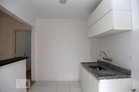 Cozinha de apartamento à venda com 2 quartos, 88m² em Jardim Maria Rosa, Taboão da Serra