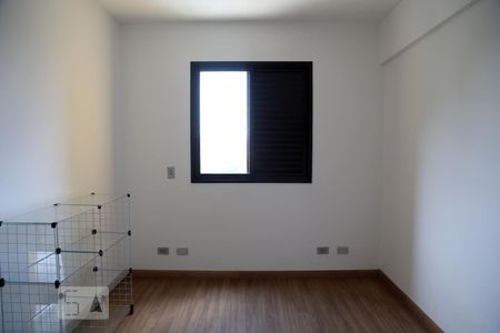 Quarto 1 de apartamento para alugar com 2 quartos, 72m² em Jardim Maria Rosa, Taboão da Serra