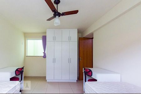 Casa à venda com 350m², 10 quartos e 5 vagasQuarto 10