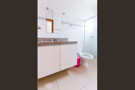 Casa à venda com 350m², 10 quartos e 5 vagasBanheiro Suíte 4