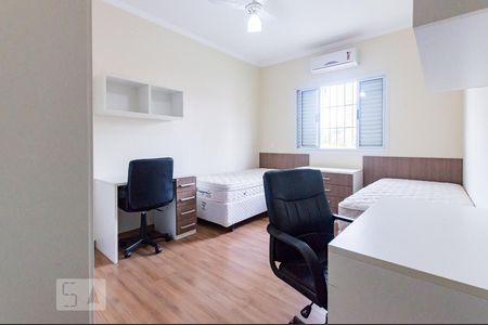 Casa à venda com 350m², 10 quartos e 5 vagasSuíte 5