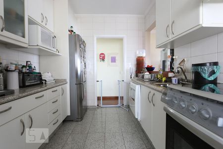 Apartamento à venda com 74m², 2 quartos e 2 vagascozinha