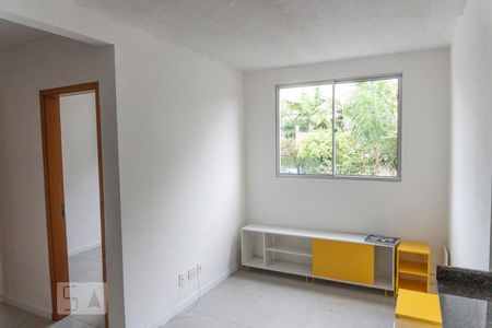 Sala de apartamento para alugar com 2 quartos, 50m² em Operário, Novo Hamburgo