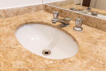 Apartamento para alugar com 127m², 3 quartos e 2 vagas Apartamento para alugar com 127m², 3 quartos e 2 vagasDetalhe do Banheiro da Suíte 3