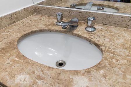 Apartamento para alugar com 127m², 3 quartos e 2 vagas Apartamento para alugar com 127m², 3 quartos e 2 vagasDetalhe do Banheiro da Suíte 2