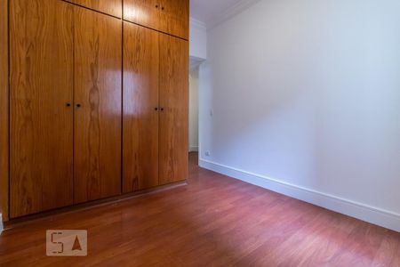 Apartamento para alugar com 127m², 3 quartos e 2 vagas Apartamento para alugar com 127m², 3 quartos e 2 vagasSuíte 2