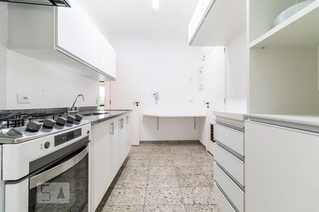 Apartamento para alugar com 127m², 3 quartos e 2 vagas Apartamento para alugar com 127m², 3 quartos e 2 vagasCozinha