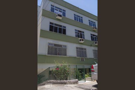 Apartamento à venda com 80m², 2 quartos e 1 vagafachada