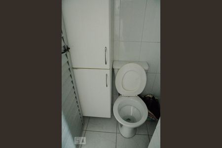 Apartamento à venda com 182m², 4 quartos e 2 vagasBanheiro de Serviço