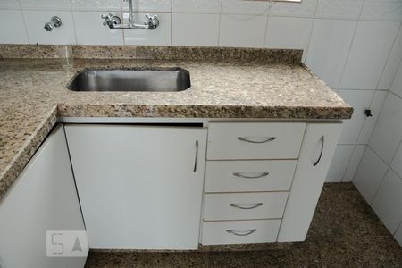 Apartamento à venda com 182m², 4 quartos e 2 vagasCozinha