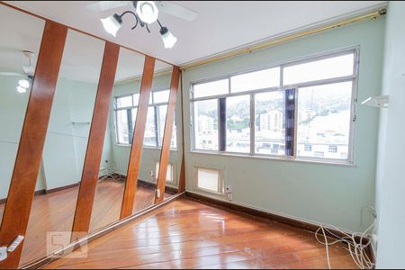 Apartamento à venda com 75m², 2 quartos e 1 vagaQuarto 1