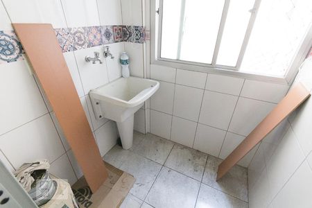 Apartamento à venda com 60m², 3 quartos e 1 vagaÁrea de serviço 