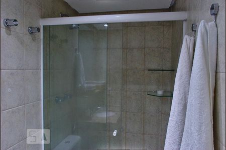 Studio à venda com 34m², 1 quarto e 1 vaga Studio à venda com 34m², 1 quarto e 1 vagaBanheiro