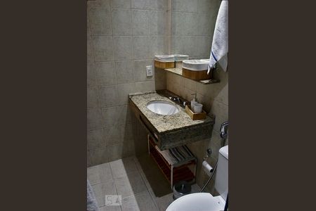 Studio à venda com 34m², 1 quarto e 1 vaga Studio à venda com 34m², 1 quarto e 1 vagaBanheiro