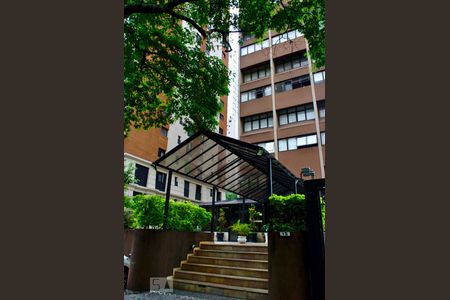 Studio à venda com 34m², 1 quarto e 1 vaga Studio à venda com 34m², 1 quarto e 1 vagaFachada