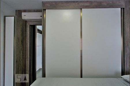 Studio à venda com 34m², 1 quarto e 1 vaga Studio à venda com 34m², 1 quarto e 1 vagaQuarto