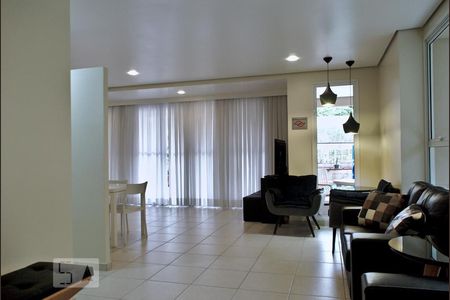 Apartamento para alugar com 137m², 3 quartos e 3 vagas Apartamento para alugar com 137m², 3 quartos e 3 vagasÁrea comum - Salão de Festa