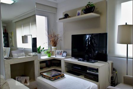 Sala de apartamento para alugar com 3 quartos, 137m² em Vila Olímpia, São Paulo