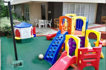 Apartamento para alugar com 137m², 3 quartos e 3 vagas Apartamento para alugar com 137m², 3 quartos e 3 vagasÁrea comum