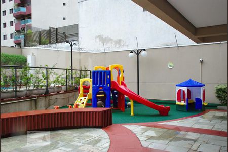 Apartamento para alugar com 137m², 3 quartos e 3 vagas Apartamento para alugar com 137m², 3 quartos e 3 vagasÁrea comum
