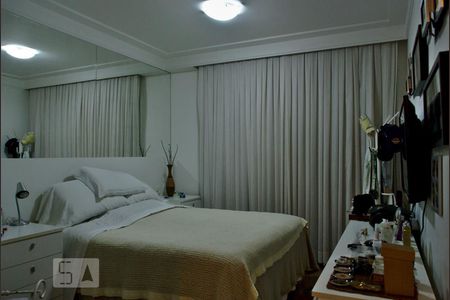 Apartamento para alugar com 137m², 3 quartos e 3 vagas Apartamento para alugar com 137m², 3 quartos e 3 vagasSuite 2