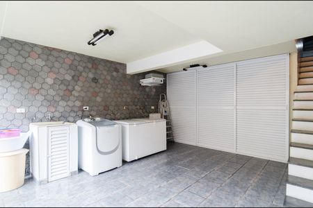 Casa à venda com 270m², 3 quartos e 4 vagas Casa à venda com 270m², 3 quartos e 4 vagasÁrea de serviço