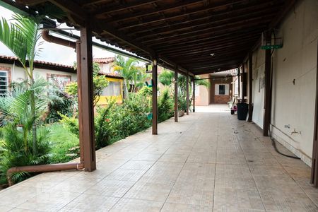 Casa à venda com 200m², 3 quartos e 4 vagasVaranda