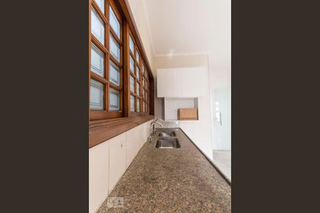 Casa à venda com 400m², 4 quartos e 5 vagasCozinha