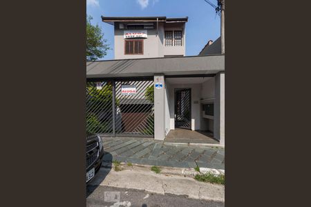 Casa à venda com 400m², 4 quartos e 5 vagasFachada