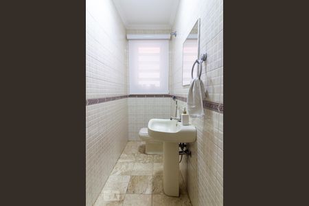 Lavabo de casa para alugar com 3 quartos, 130m² em Campo Belo, São Paulo