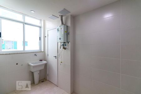 Apartamento à venda com 115m², 3 quartos e 2 vagas Apartamento à venda com 115m², 3 quartos e 2 vagasÁrea de Serviço