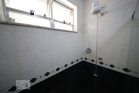 Banheiro de apartamento para alugar com 3 quartos, 100m² em Icaraí, Niterói