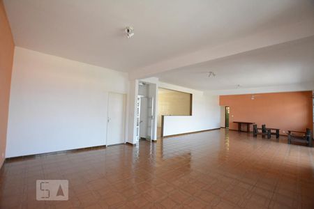 Apartamento para alugar com 700m², 3 quartos e 2 vagasSala